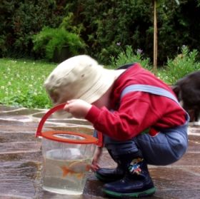 Riesenbecher-Lupe-image