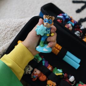 Edurino Figur Leo "Freundschaft & Soziales"-image